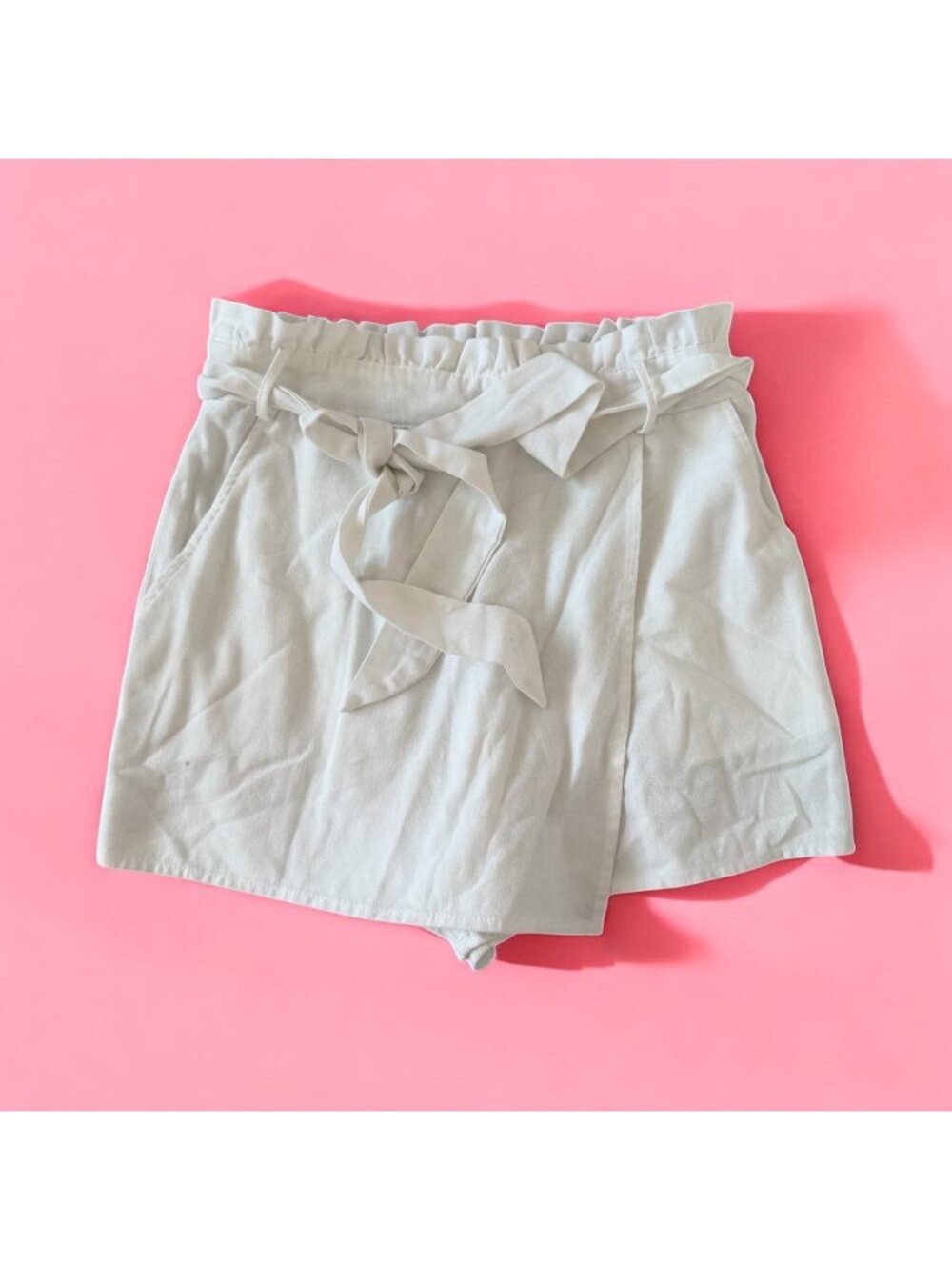 IRIS High Waist White Tie Waist Shorts Size Small
